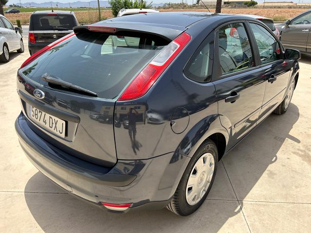 FORD FOCUS TREND 1.6 AUTO SPANISH LHD IN SPAIN 70000 MILES SUPERB 2006